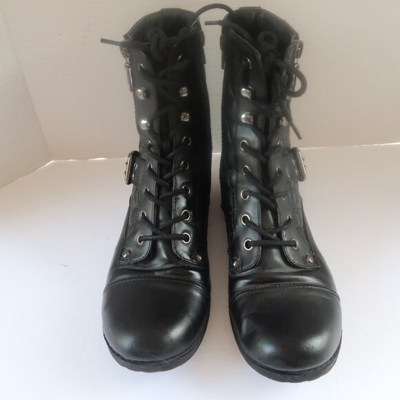 G by Guess Quilted Lace Up Biker Boots Sz 8.5 Black Buckle Grunge Combat Booties - Picture 12 of 14